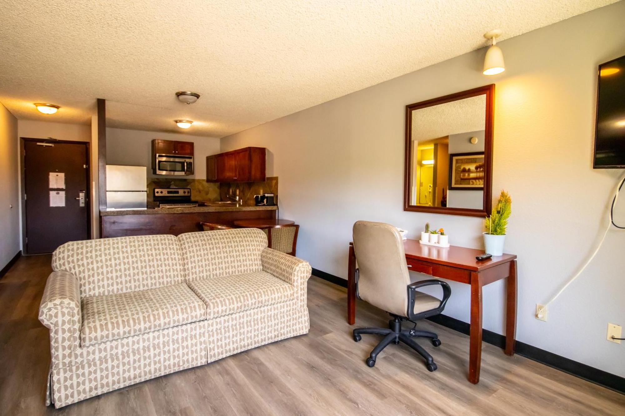 Red Lion Inn & Suites Vancouver Exterior photo